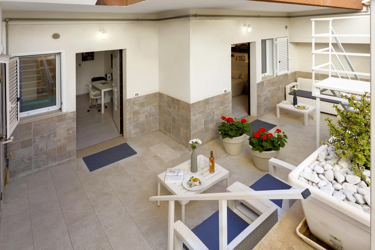 Siciliacasevacanze - Marina Domus Rooms Marina di Ragusa Bagian luar foto