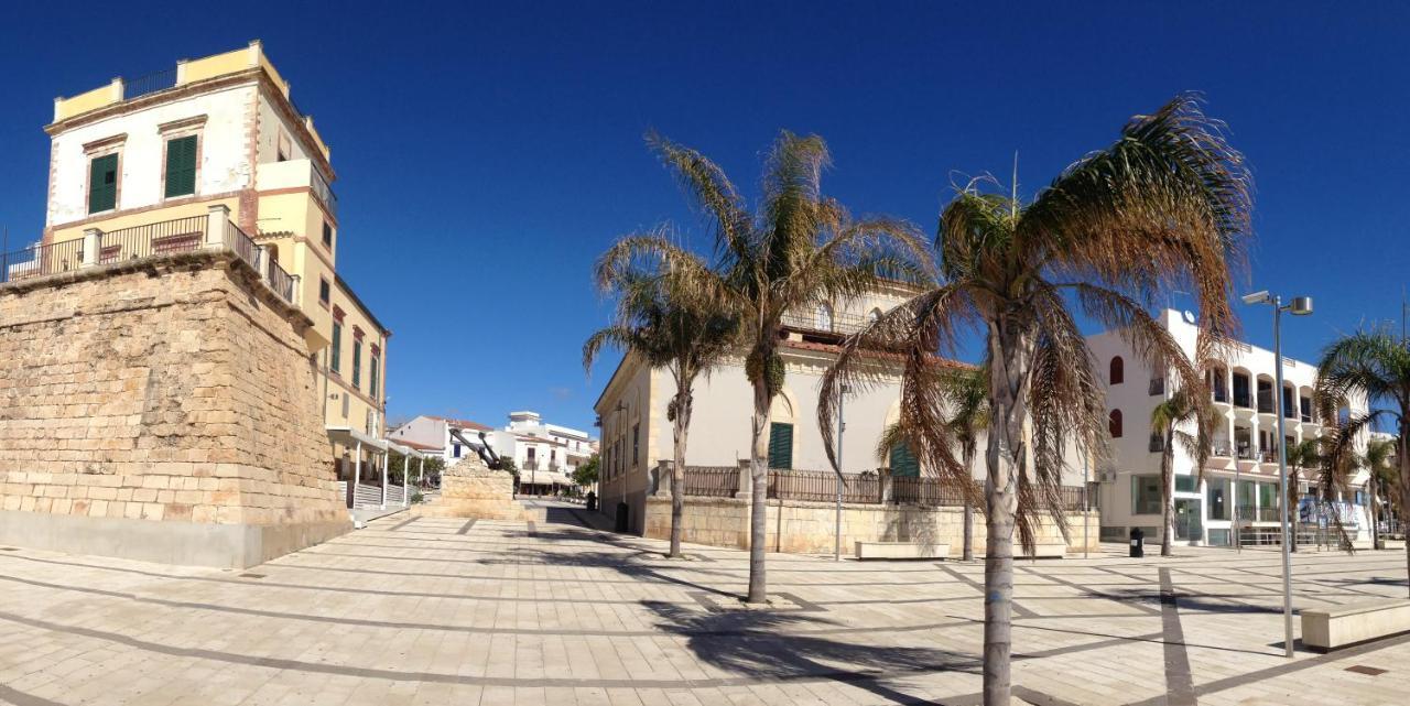 Siciliacasevacanze - Marina Domus Rooms Marina di Ragusa Bagian luar foto